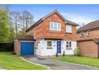 4 bedroom detached house for sale in Hart Close, Uckfield, TN22