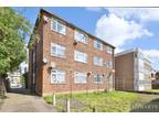 2 bed flat to rent in Truro Road, N22, London