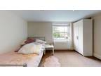 4 bedroom flat for rent in Derby Road, Lenton, Nottingham, NG7 1NF, NG7