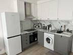 2 bed flat to rent in Parkview Court, SW6, London