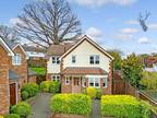 4 bedroom detached house for sale in Sunnyside Road, Epping, CM16