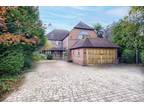 St. Bernards Road, Solihull, B92 6 bed detached house for sale - £