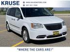 2015 Chrysler town & country White, 185K miles