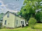 Home For Sale In Montezuma, New York
