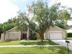 Single Family Residence - TAMPA, FL 9117 Regents Park Dr