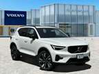 2024 Volvo XC40 B5 Plus Dark Theme