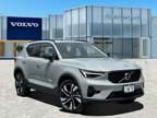 2024 Volvo XC40 B5 Plus Dark Theme