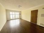 $1545/11678 MAGNOLIA BLVD. #6-Spacious Top Floor Studio, Renovated, Full Kit...