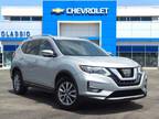 2017 Nissan Rogue Silver, 119K miles
