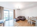 1 Bedroom Flat for Sale in Oval Road