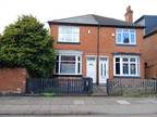 Queens Road, Clarendon Park, Leicester, LE2 3 bed semi-detached house for sale -