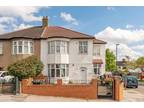 1 Bedroom Flat for Sale in South Norwood Hill