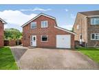 3 bedroom detached house for sale in Hornbeam Close, Weymouth, DT4