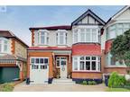 4 bed house for sale in Hillcrest, N21, London