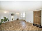 Flat for sale in Vicarage Grove, London, SE5 (Ref 221441)