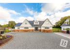 4 bed house for sale in South Hanningfield Road, CM3, Chelmsford