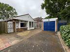 Bellington Croft, Shirley, B90 2 bed detached bungalow for sale -