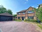 Property & Houses to Rent: 77 Ravenscroft, Hook