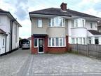 2 bed house for sale in Lynwood Drive, RM5, Romford