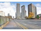 3 bed flat to rent in Victoria Residence, M15,