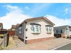 2 bedroom park home for sale in Park Avenue, Cardiff, CF5