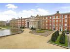 2 bedroom property for sale in Peninsula Square, Winchester, Hampshire