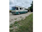 2000 Country Coach Intrigue 30ft