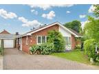 3 bedroom detached bungalow for sale in Rosebery Way, Newmarket, CB8