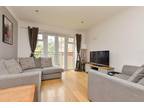 2 bedroom ground floor flat for sale in Croydon Road, Caterham, Surrey, CR3