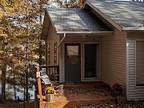 Nice House. 271 Scarsdale Cir #271, Lake Ozark, Mo 65049