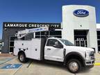 2024 Ford F-550 White, 84 miles