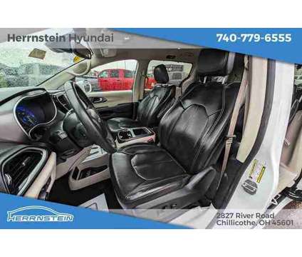 2022 Chrysler Pacifica Touring L is a White 2022 Chrysler Pacifica Touring Van in Chillicothe OH