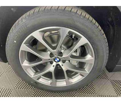 2025 BMW X5 xDrive40i is a Black 2025 BMW X5 4.6is SUV in Freeport NY