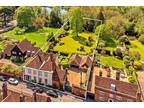5 bed house for sale in Manor Garden House, AL3, St. Albans