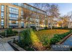 1 bedroom apartment for sale in Town Meadow, Brentford, TW8