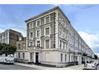 Castletown Road, London, W14 Studio to rent - £1,200 pcm (£277 pw)