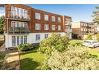 2 bedroom apartment for sale in Oaklands Road Bromley BR1