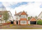6 Bedroom House for Short Let in Hall Road