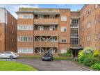 2 Bedroom Flat for Sale in Dorchester Drive