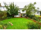 4 bedroom detached house for sale in Chase Ridings, Enfield, EN2
