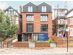 Flat for sale in Conyers Road, London, SW16 (Ref 224810)