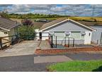 3 bedroom detached bungalow for sale in Hawthorn Road, Horndean, Waterlooville