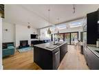 5 bed house for sale in Broomfield Lane, N13, London