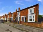Tweenbrook Avenue, Gloucester 3 bed semi-detached house for sale -