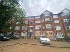 Barnfield Flats Flat to rent - £700 pcm (£162 pw)