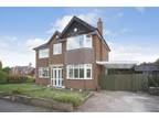 5 bedroom detached house for rent in Charnwood Avenue, Beeston, NG9