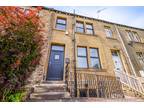 2 bed house to rent in Meltham Road, HD1, Huddersfield