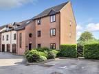 2 bedroom flat for sale in Chestnut Place, Southam, Warwickshire, CV47