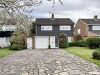 3 bed house for sale in Wren Crescent, WD23, Bushey