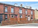 Woodville Crescent, Horsforth, Leeds 2 bed terraced house for sale -